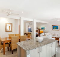 Bayvilla 3  Belongil Beach - Holiday Cairns