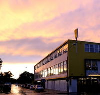 Beach Road Hotel - Holiday Cairns