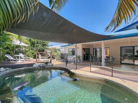 Beachcomber Trinity Beach - Holiday Cairns 0