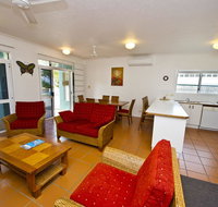 Beachcomber Unit 2 - Holiday Cairns
