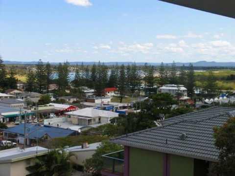 Beaches 1 - Holiday Cairns 1