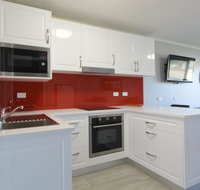 Beachfront 4 25 Willow Street - Holiday Cairns