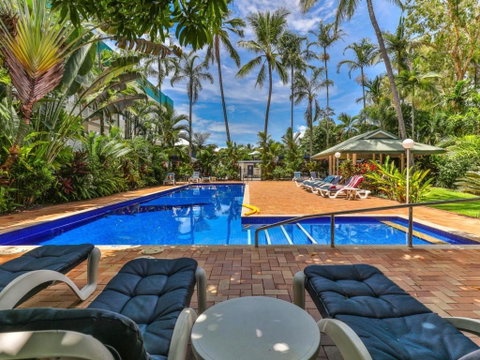 Beachfront Apartment Agincourt Clifton Beach - Holiday Cairns 0