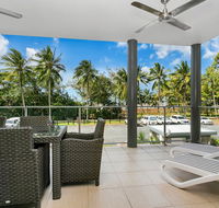 Beachfront Apartment with Ocean Views 4 - Holiday Cairns
