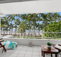 Beachfront Apt. In Alamanda Beachfront Resort 17 - Holiday Cairns