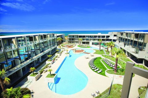 Beachfront Resort Torquay, Australia - Holiday Cairns 0