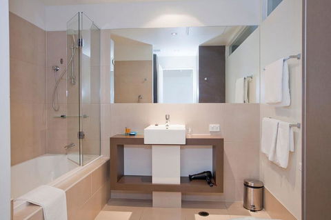 Beachfront Resort Torquay, Australia - Holiday Cairns 2