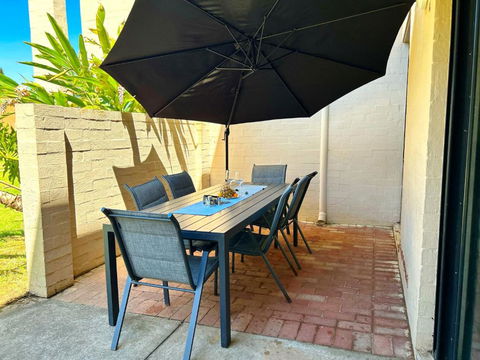Riverview Holiday Apartment 92 - Kalbarri WA - Holiday Cairns 0