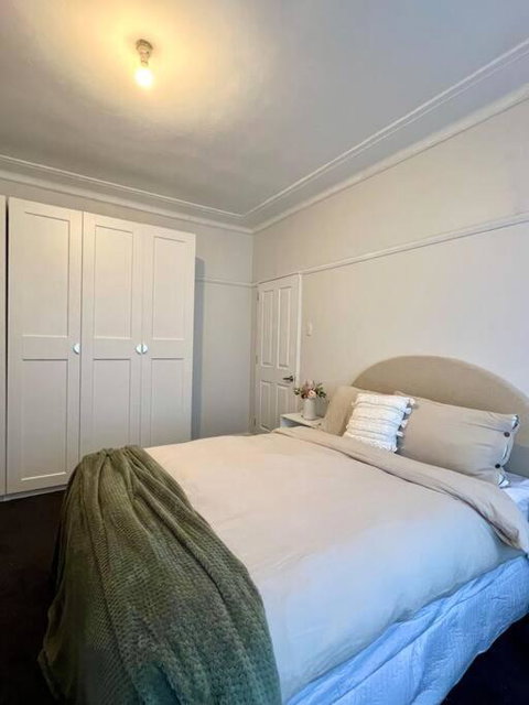 Renovated 3 Bedroom House - Holiday Cairns 1
