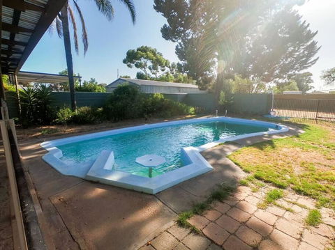 Renovated 3BD With Pool And Spa Bath - Holiday Cairns 0