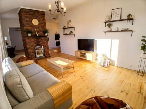 Renovated 3BD With Pool And Spa Bath - Holiday Cairns 2