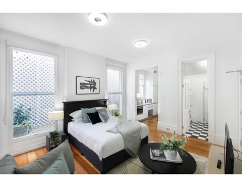 Renovated Studio In Bohemian Area Close To City - Holiday Cairns 2