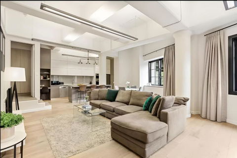 Renovated Warehouse Conversion In Heart Of Sydney - Holiday Cairns 0