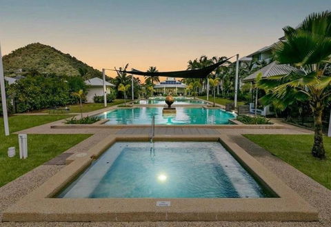 Resort Style Holiday Unit - Holiday Cairns 0