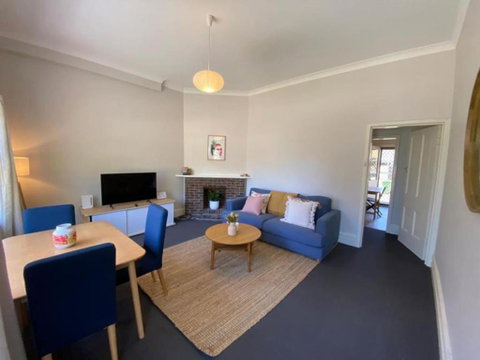 Retro Apt 6 Mins To Victoria Quay - Holiday Cairns 0