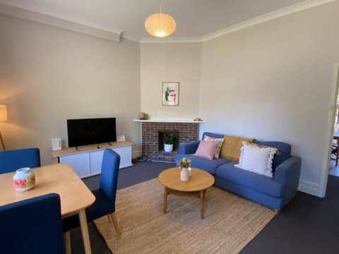 Retro Apt 6 Mins To Victoria Quay - Holiday Cairns 3