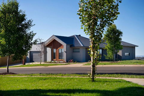 Ridge Vue Retreat - Holiday Cairns 1