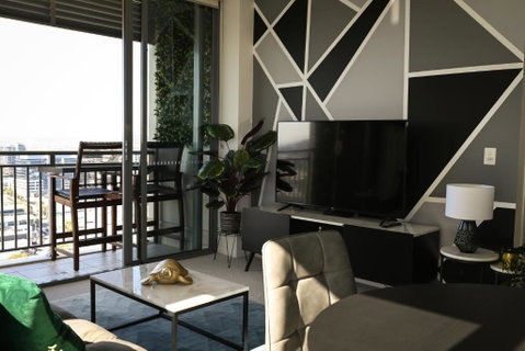 River View Apartment In Brisbane With Parking - Holiday Cairns 2