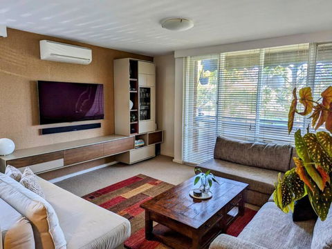 Riverside Haven On City Doorstep - Holiday Cairns 0