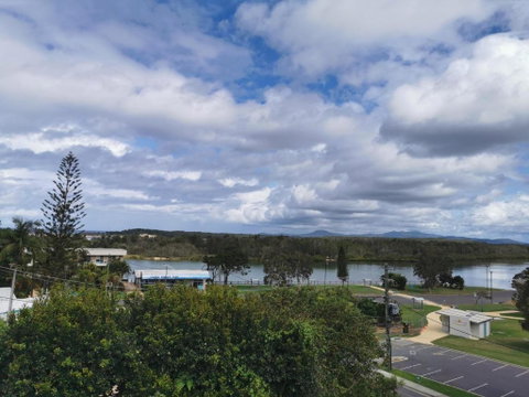 Riverview Boutique Motel - Holiday Cairns 1