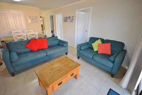 Riverview Holiday Apartment 93 - Kalbarri WA - Holiday Cairns 1