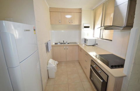 Riverview Holiday Apartment 93 - Kalbarri WA - Holiday Cairns 2