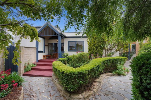 Riverview - Holiday Cairns 3