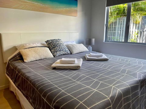 Relax At Trinity Beach Getaway, Blue Lagoon, Trinity Beach - Holiday Cairns 0