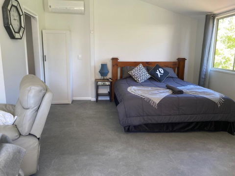 Rosehill Cottage And Bush Retreat - Holiday Cairns 1
