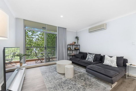 ROYA6320 - Royal Respite - Holiday Cairns 3