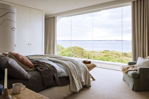 Sagres Queenscliff - Luxury House By The Beach - Holiday Cairns 0