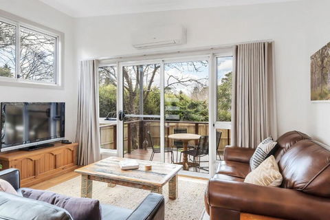 Sahaja Cottage Wentworth Falls - Holiday Cairns 3