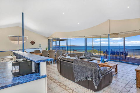 Sail Away - Aldinga Beach - C21 SouthCoast Holidays - Holiday Cairns 3