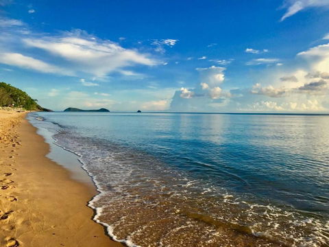 Salt & Sand - Tropical Oasis Footsteps To Beach - Holiday Cairns 3