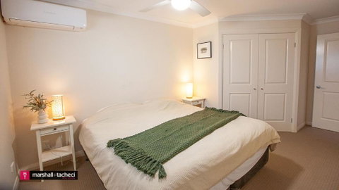 Salt Water Villa Bermagui Four Bedroom Central Location With Wifi - Holiday Cairns 2