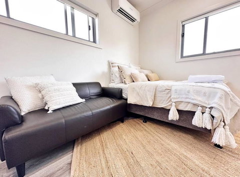 Saltwater Studio - Woonona - Holiday Cairns 3