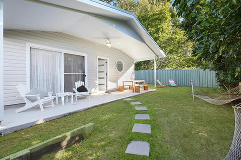 Salty Kisses Holiday House - Holiday Cairns 0