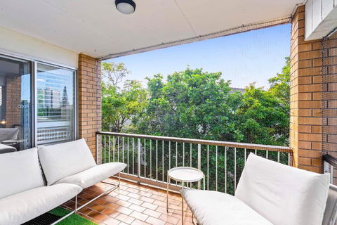 Salty Sea Breeze Apartment 500m To Waters Edge - Holiday Cairns 3