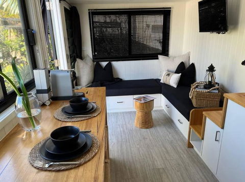 SALTY SOUL KIAMA - Tiny House By The Ocean - Holiday Cairns 0