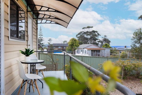 Salty Vibes - Holiday Cairns 1