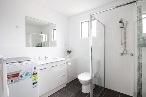 Salty Vibes - Holiday Cairns 2