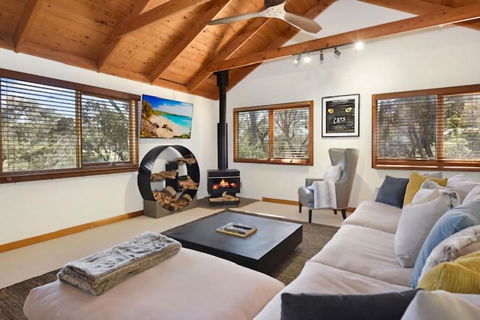 Samsara Blue Mountains - Holiday Cairns 0