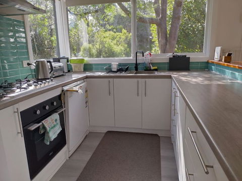 Sanders Beach House - Holiday Cairns 2
