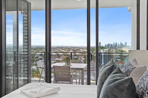 Sandbar 124 - Hosted By Burleigh Letting - Holiday Cairns 1