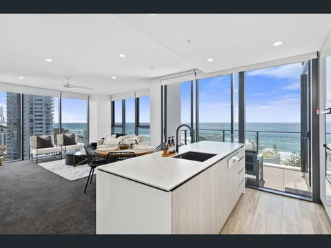 Sandbar Private Apartments - Hosted By Burleigh Letting Company - Holiday Cairns 0