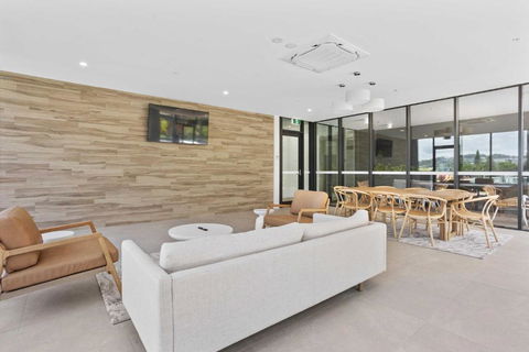 Sandbar Private Apartments - Hosted By Burleigh Letting Company - Holiday Cairns 3