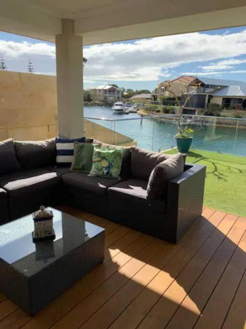 Sandpiper Island Tranquil Waterfront Views & Jetty - Holiday Cairns 2