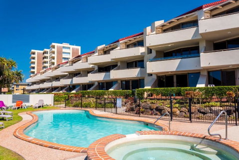 Sandrift Beachfront Apartments - Holiday Cairns 0