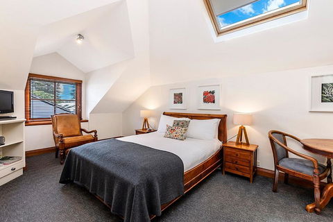 Sandstone Suites - In The Heart Of Port Fairy - Holiday Cairns 1