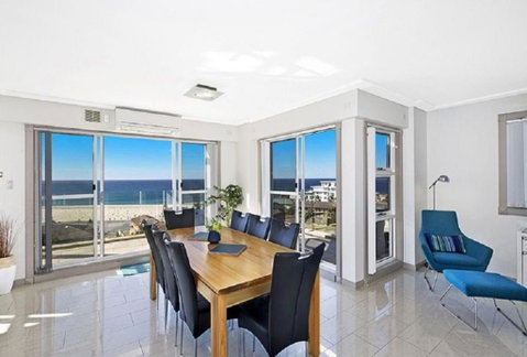 Sandy Cove Apartment The Entrance 31 - Holiday Cairns 0